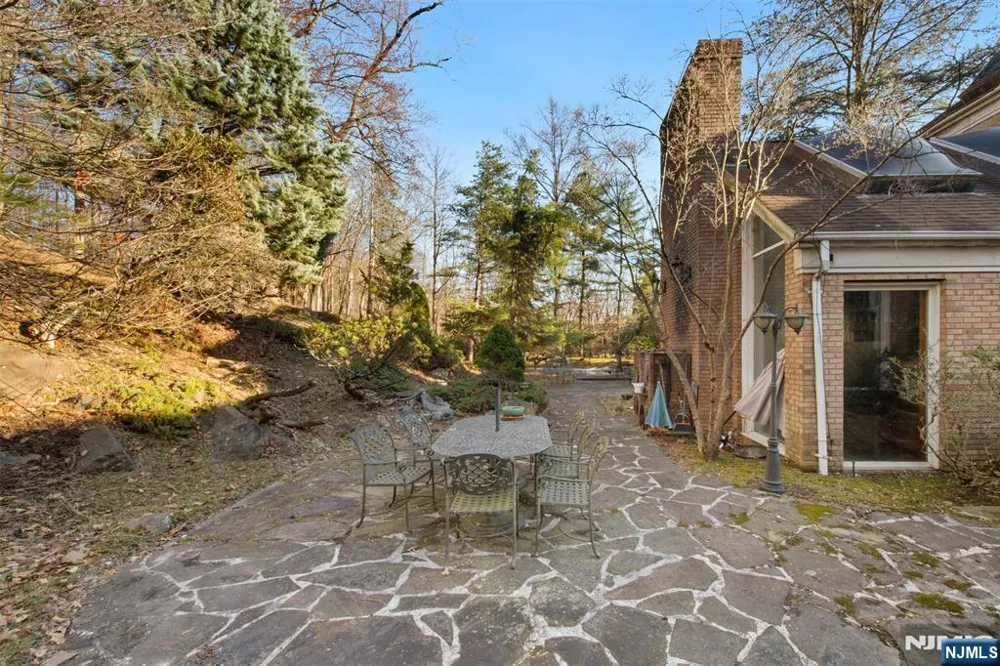 12 E Saddle River Road Saddle River, NJ 07458