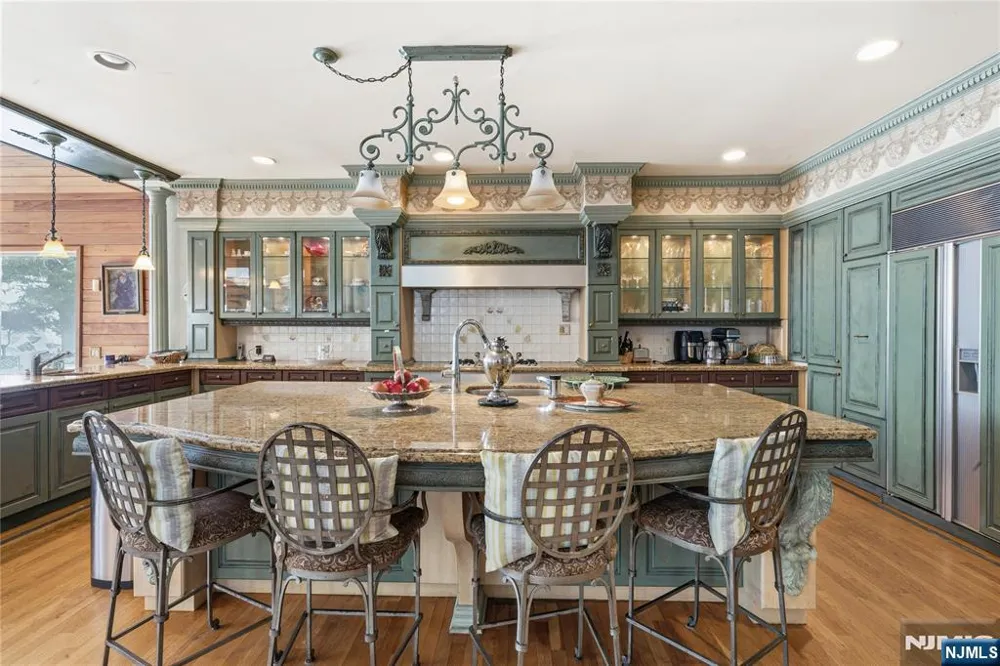 12 E Saddle River Road Saddle River, NJ 07458