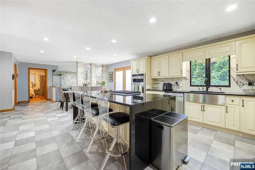 141 Burton Avenue Hasbrouck Heights, NJ 07604
