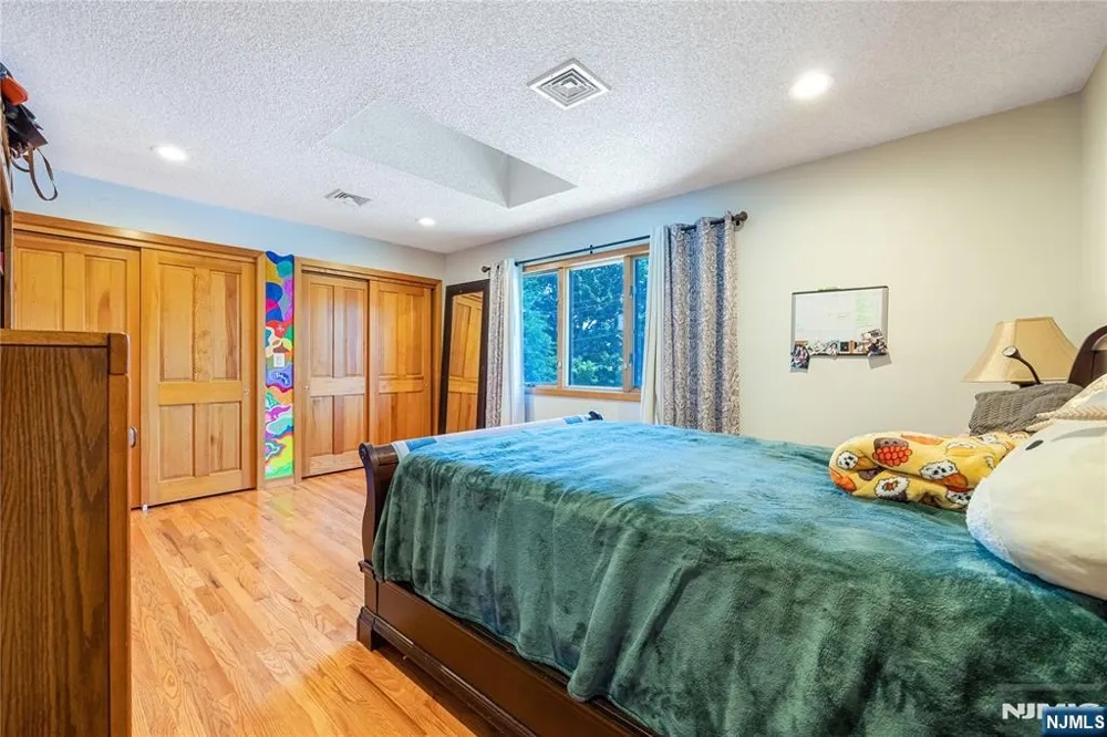 141 Burton Avenue Hasbrouck Heights, NJ 07604