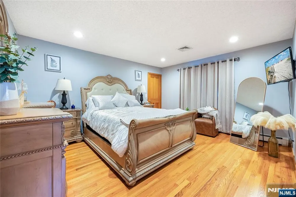 141 Burton Avenue Hasbrouck Heights, NJ 07604
