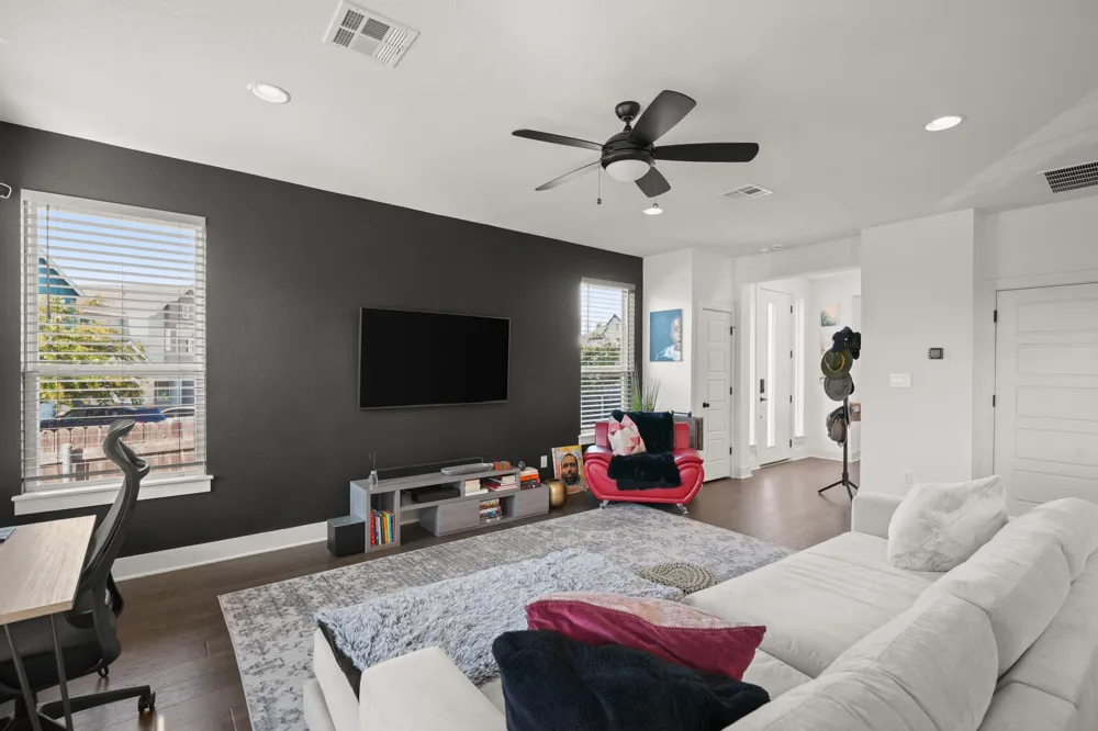 5160 A W Grimes Boulevard #125 Round Rock, TX 78665