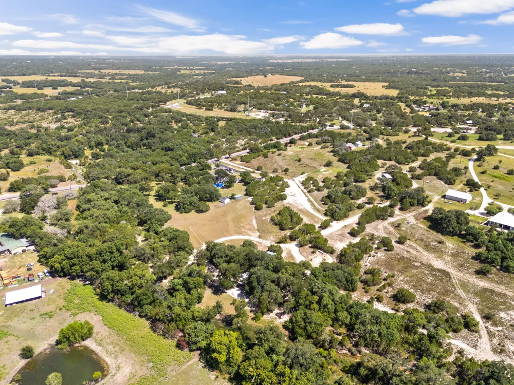 5775 County Road 200 Liberty Hill, TX 78642