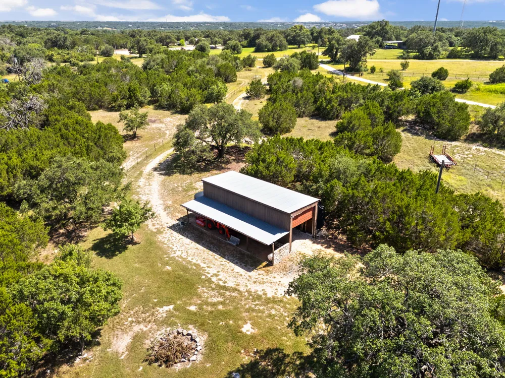 5775 County Road 200 Liberty Hill, TX 78642