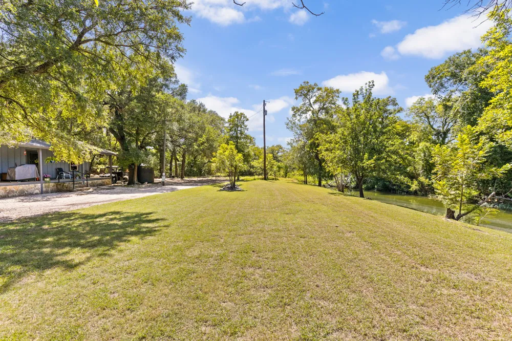 5775 County Road 200 Liberty Hill, TX 78642