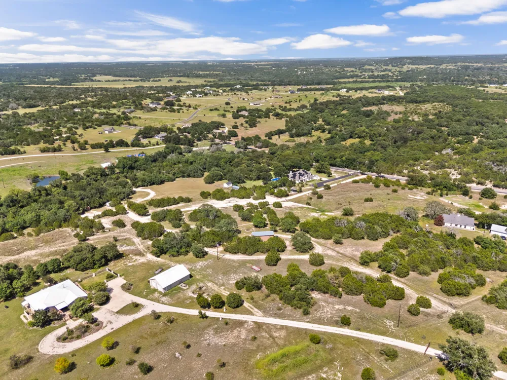 5775 County Road 200 Liberty Hill, TX 78642
