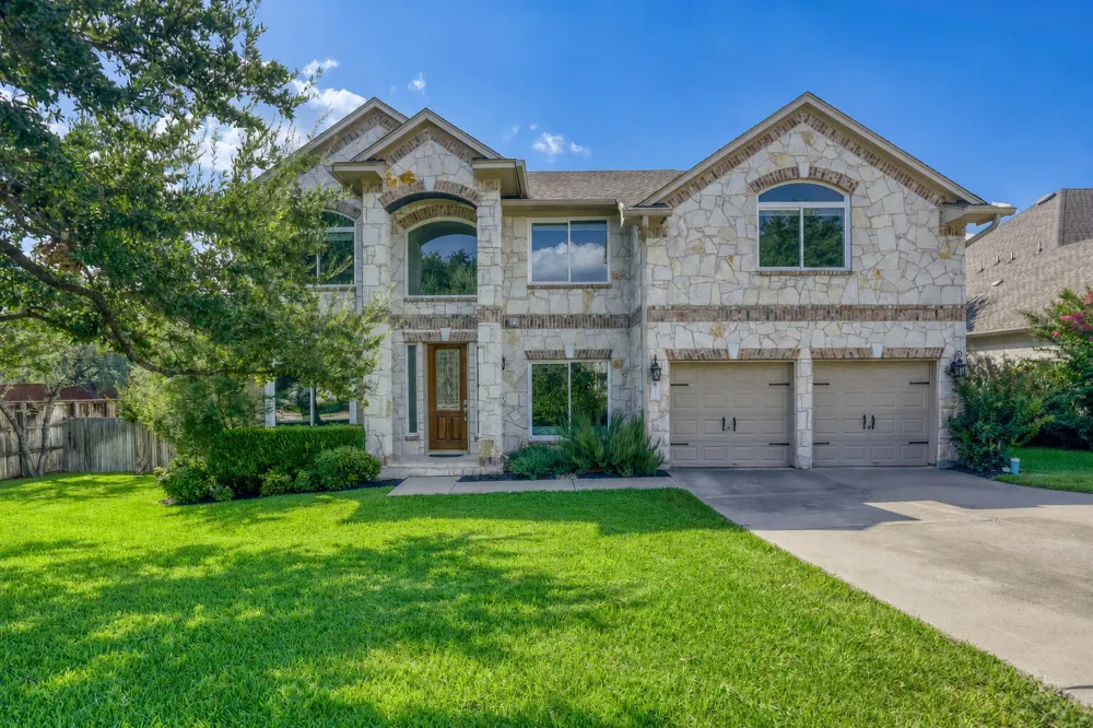 12052 Tulare Drive Austin, TX 78738