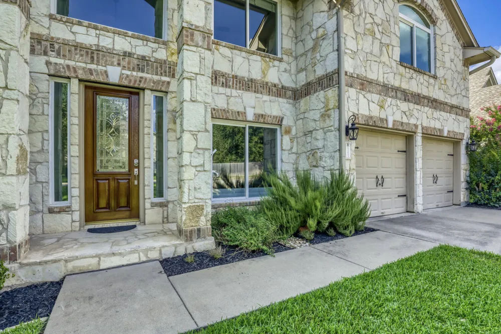 12052 Tulare Drive Austin, TX 78738