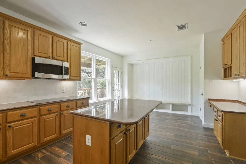 12052 Tulare Drive Austin, TX 78738