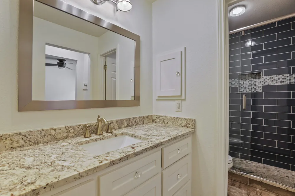 12052 Tulare Drive Austin, TX 78738