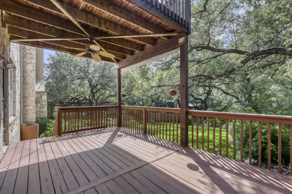 12052 Tulare Drive Austin, TX 78738