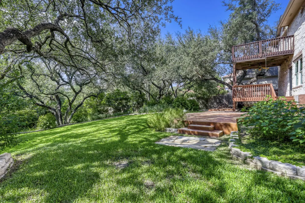 12052 Tulare Drive Austin, TX 78738