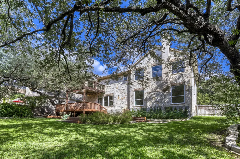 12052 Tulare Drive Austin, TX 78738