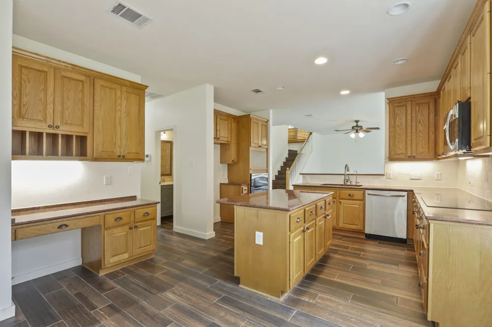 12052 Tulare Drive Austin, TX 78738