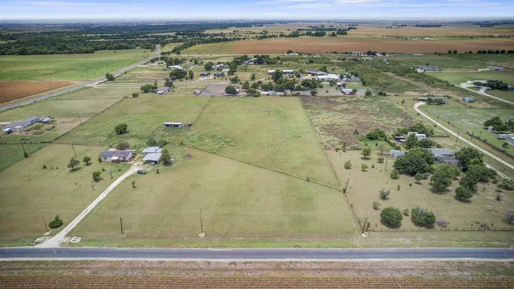 4980 County Road 406 Road Taylor, TX 76574