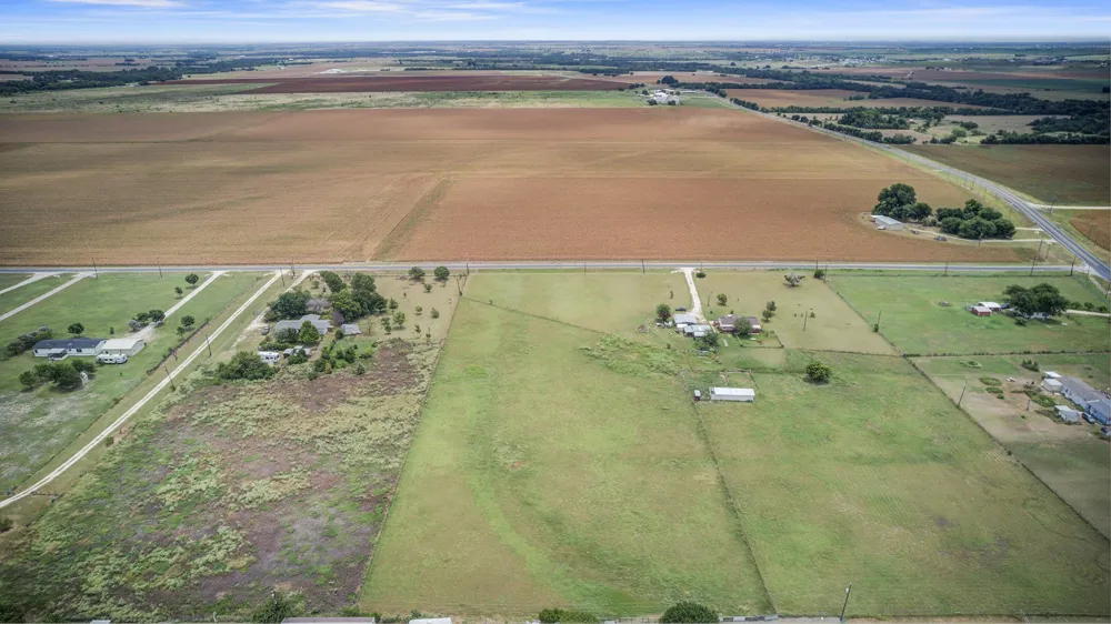 4980 County Road 406 Road Taylor, TX 76574
