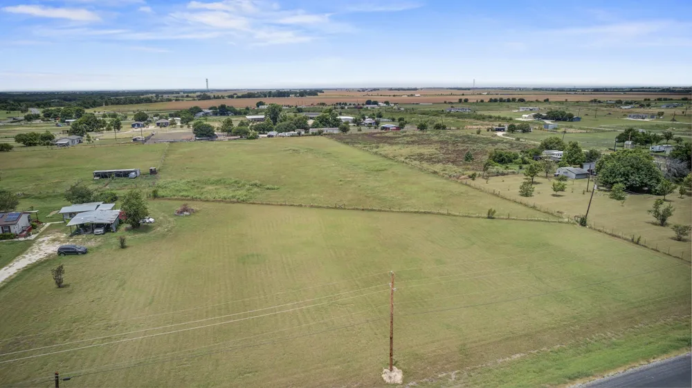 4980 County Road 406 Road Taylor, TX 76574