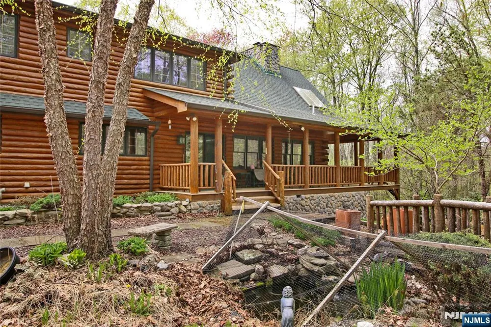 31 Kent Road Newton, NJ 07860