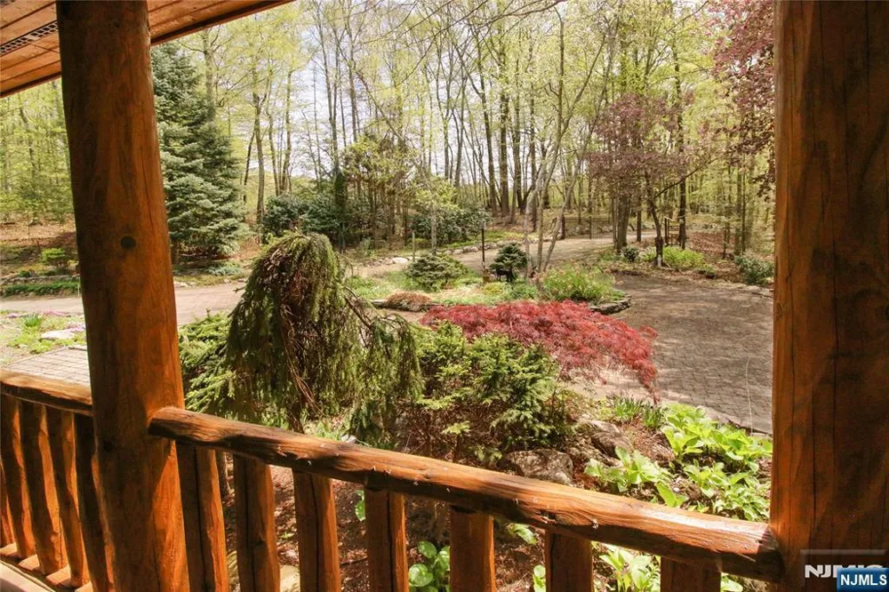 31 Kent Road Newton, NJ 07860