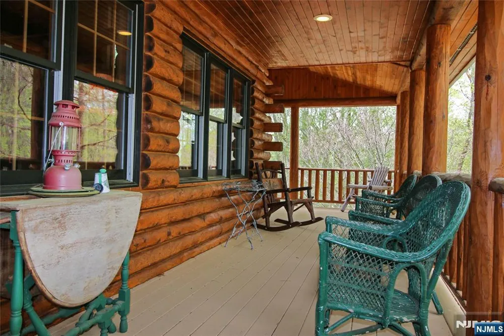 31 Kent Road Newton, NJ 07860