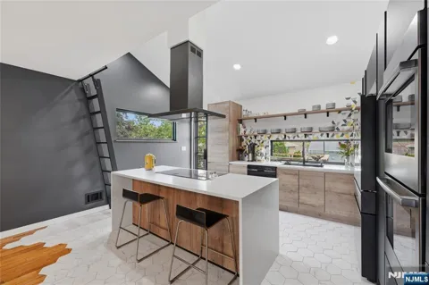 17 Arthur Drive