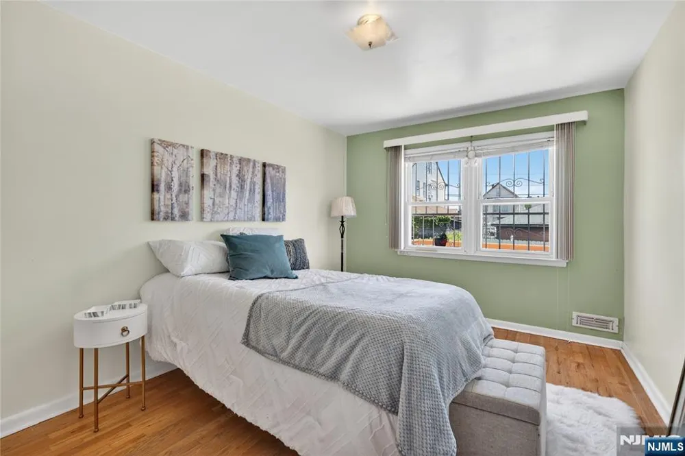 1089 23rd Street Paterson, NJ 07513