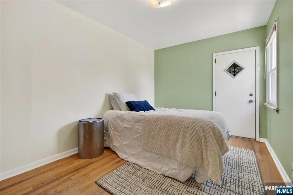1089 23rd Street Paterson, NJ 07513