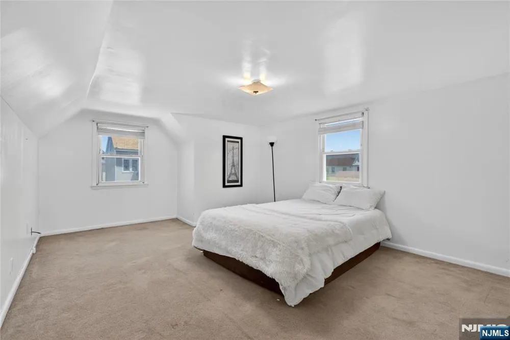 1089 23rd Street Paterson, NJ 07513