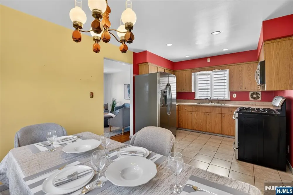 1089 23rd Street Paterson, NJ 07513