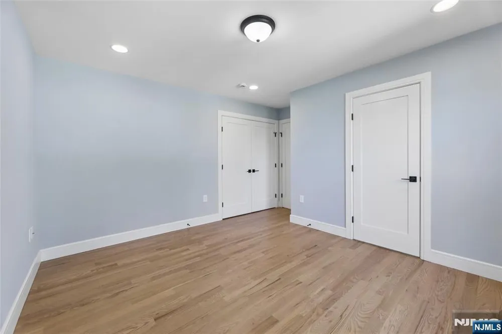 9 Cole Street Bergenfield, NJ 07621