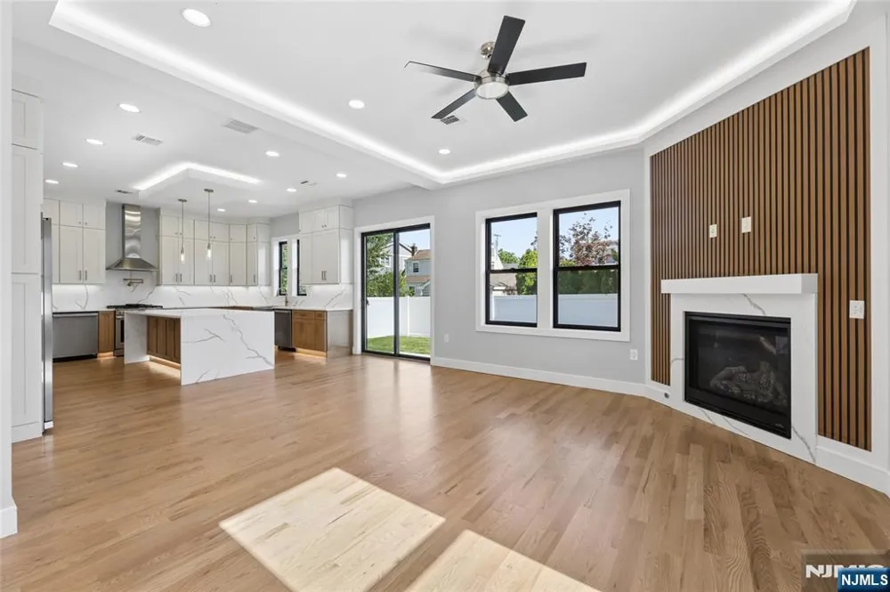 9 Cole Street Bergenfield, NJ 07621