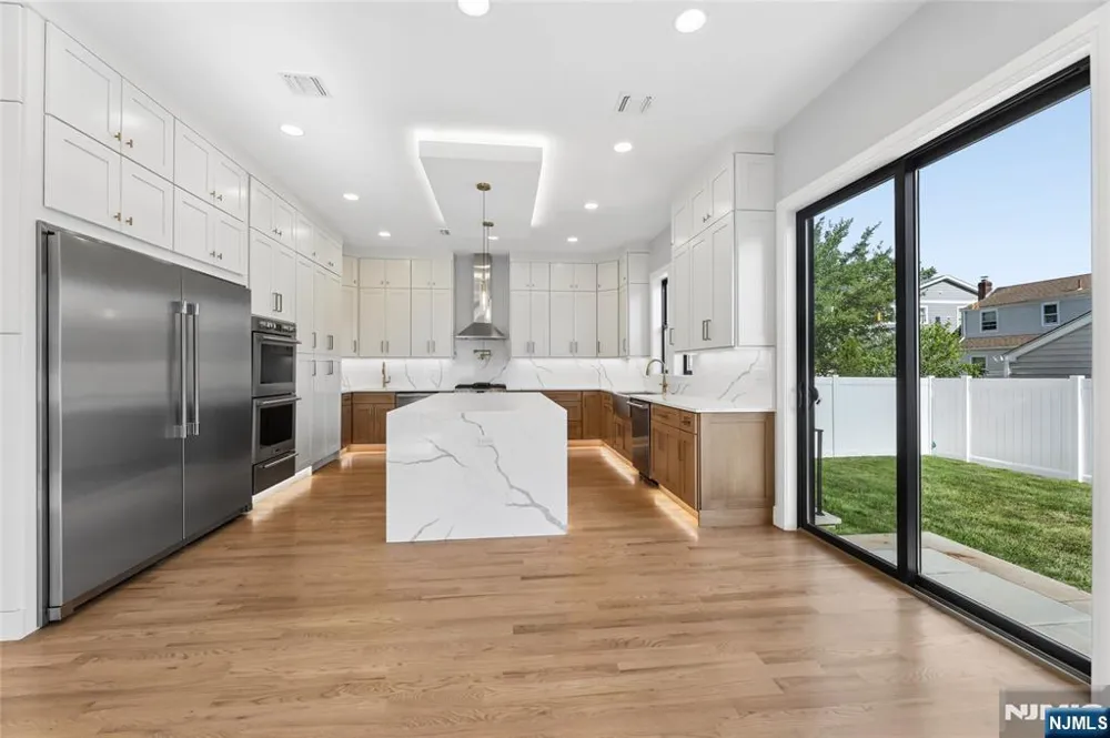 9 Cole Street Bergenfield, NJ 07621