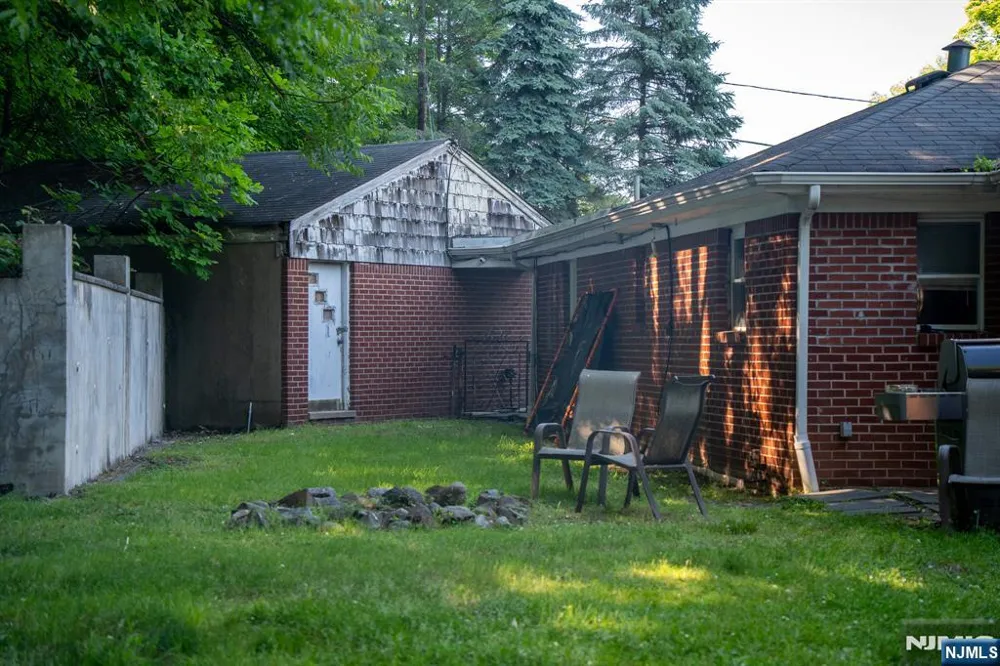 45 Peters Lane North Haledon, NJ 07508