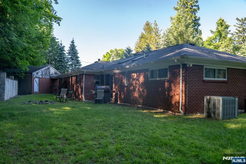 45 Peters Lane North Haledon, NJ 07508