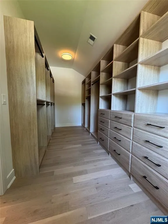 671 Delaware Avenue Ridgewood, NJ 07450