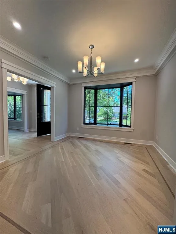 671 Delaware Avenue Ridgewood, NJ 07450