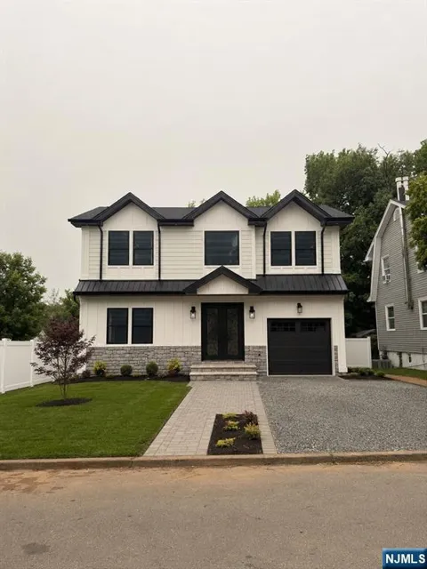 49 N Glenwood Drive