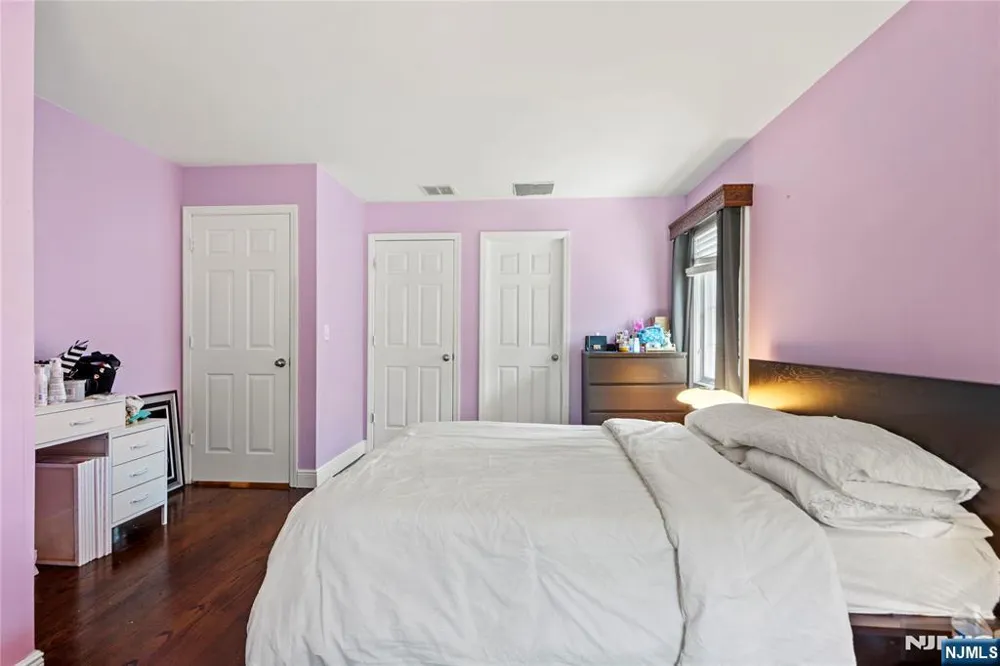 10 Allendale Road Saddle River, NJ 07458