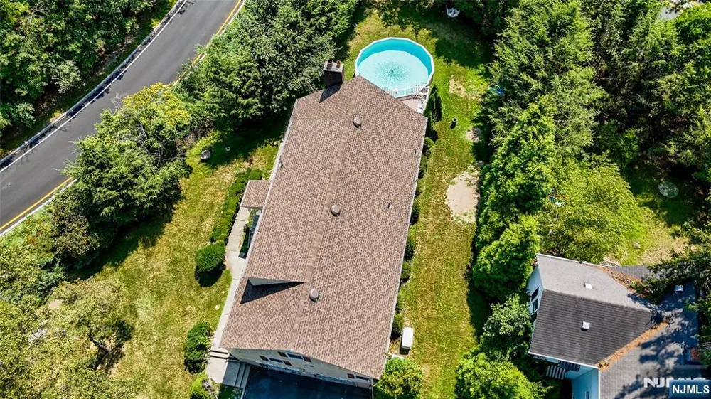 10 Allendale Road Saddle River, NJ 07458