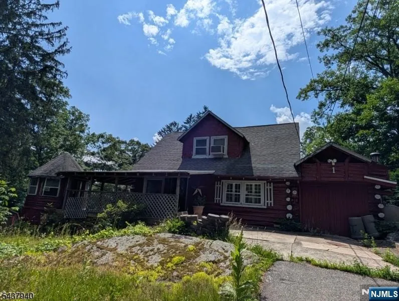 1 Poplar Grove Terrace West Milford, NJ 07480