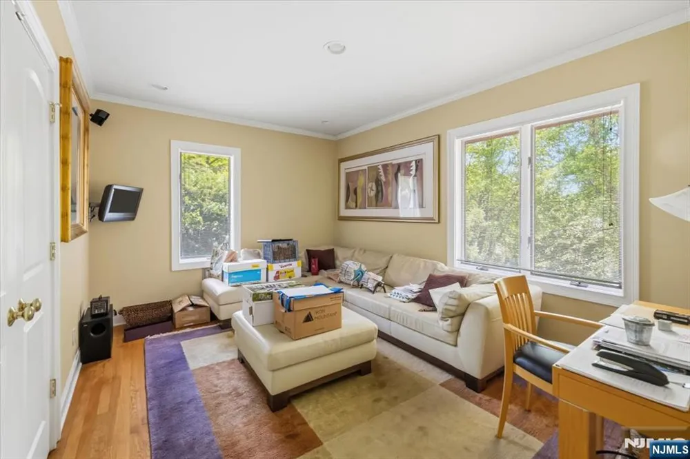 209 Maple Street Englewood, NJ 07631