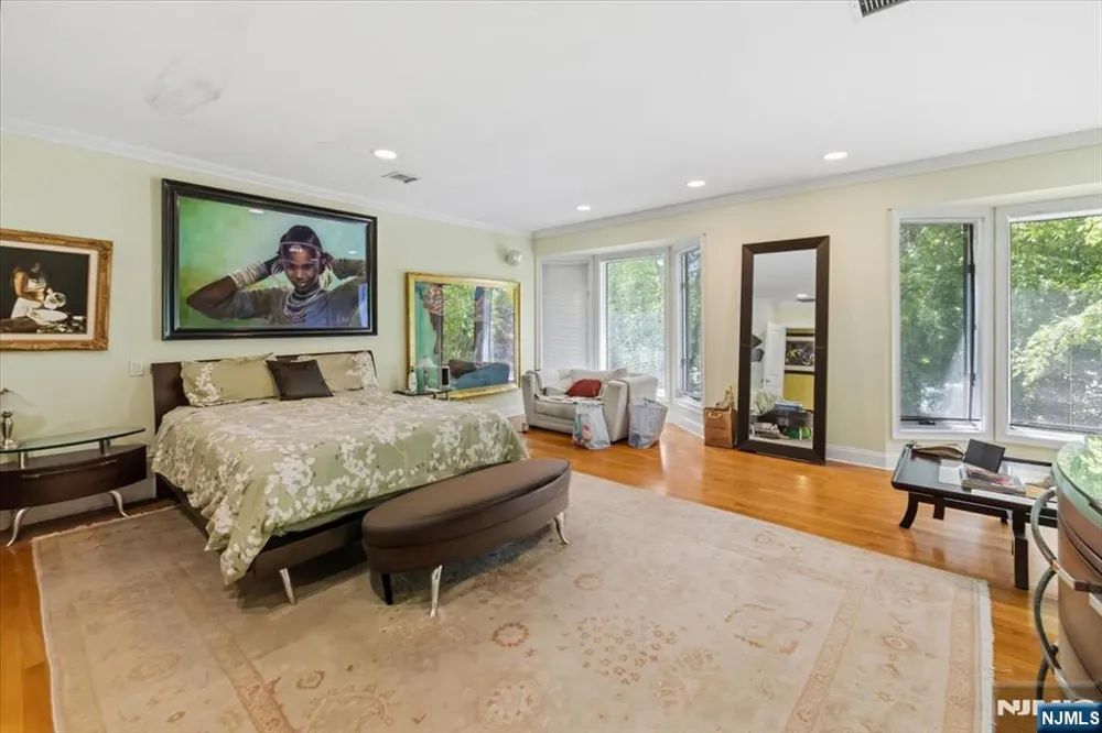 209 Maple Street Englewood, NJ 07631