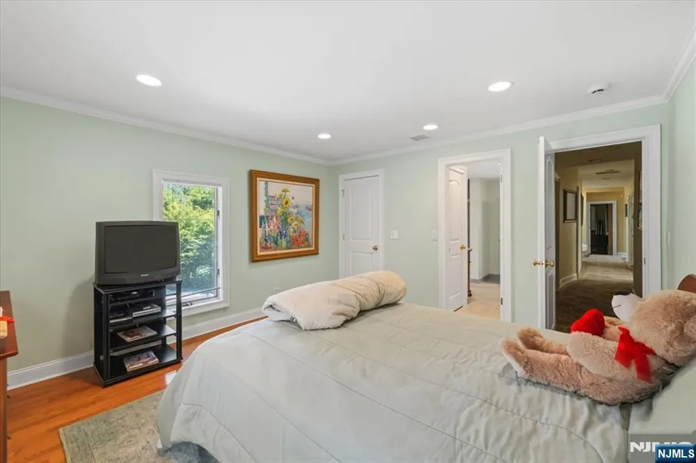 209 Maple Street Englewood, NJ 07631