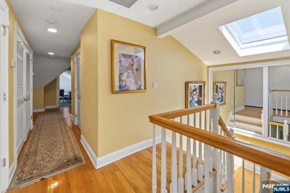 209 Maple Street Englewood, NJ 07631