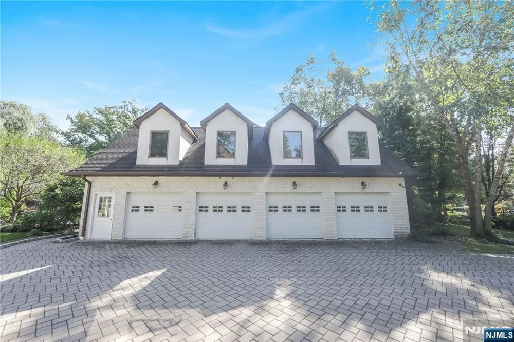 209 Maple Street Englewood, NJ 07631