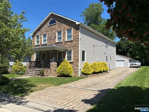 17 Garrett Street