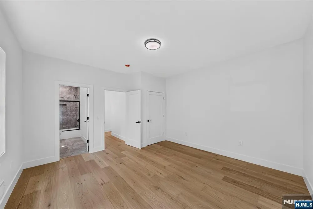 125 Cedarhurst Avenue Woodland Park, NJ 07410