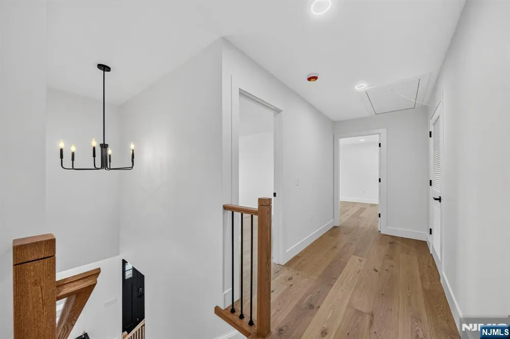 125 Cedarhurst Avenue Woodland Park, NJ 07410