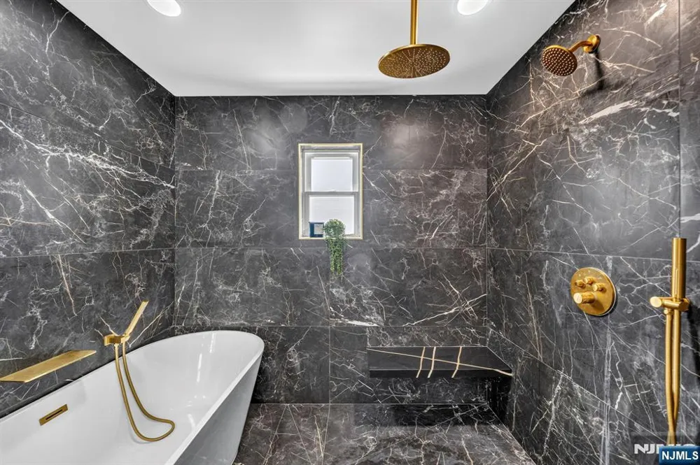 125 Cedarhurst Avenue Woodland Park, NJ 07410