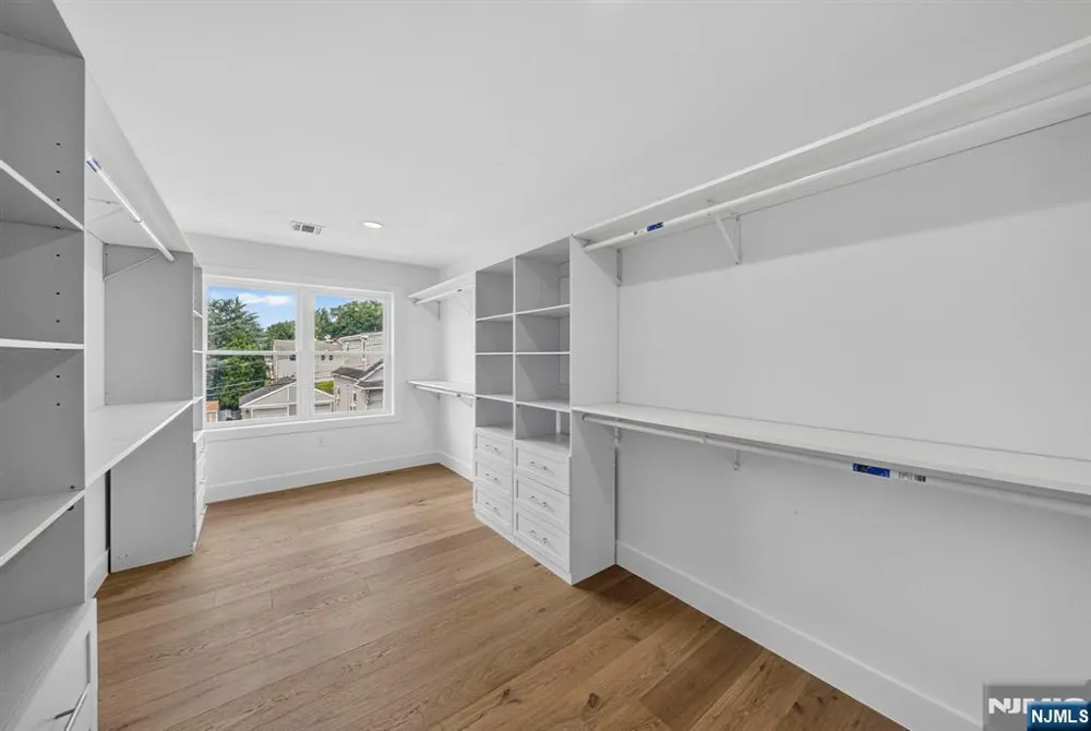 125 Cedarhurst Avenue Woodland Park, NJ 07410